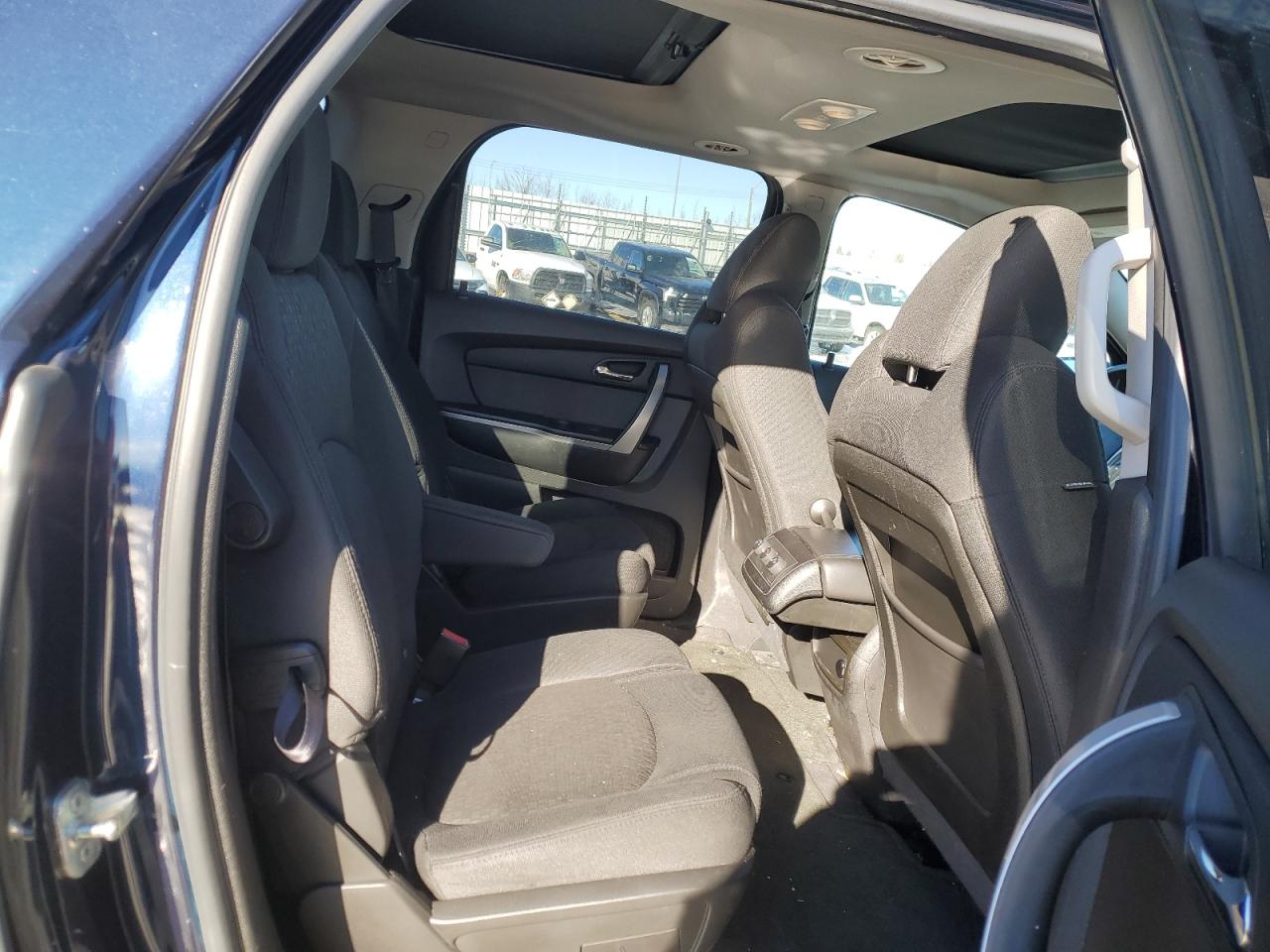 2012 GMC Acadia - Image 11