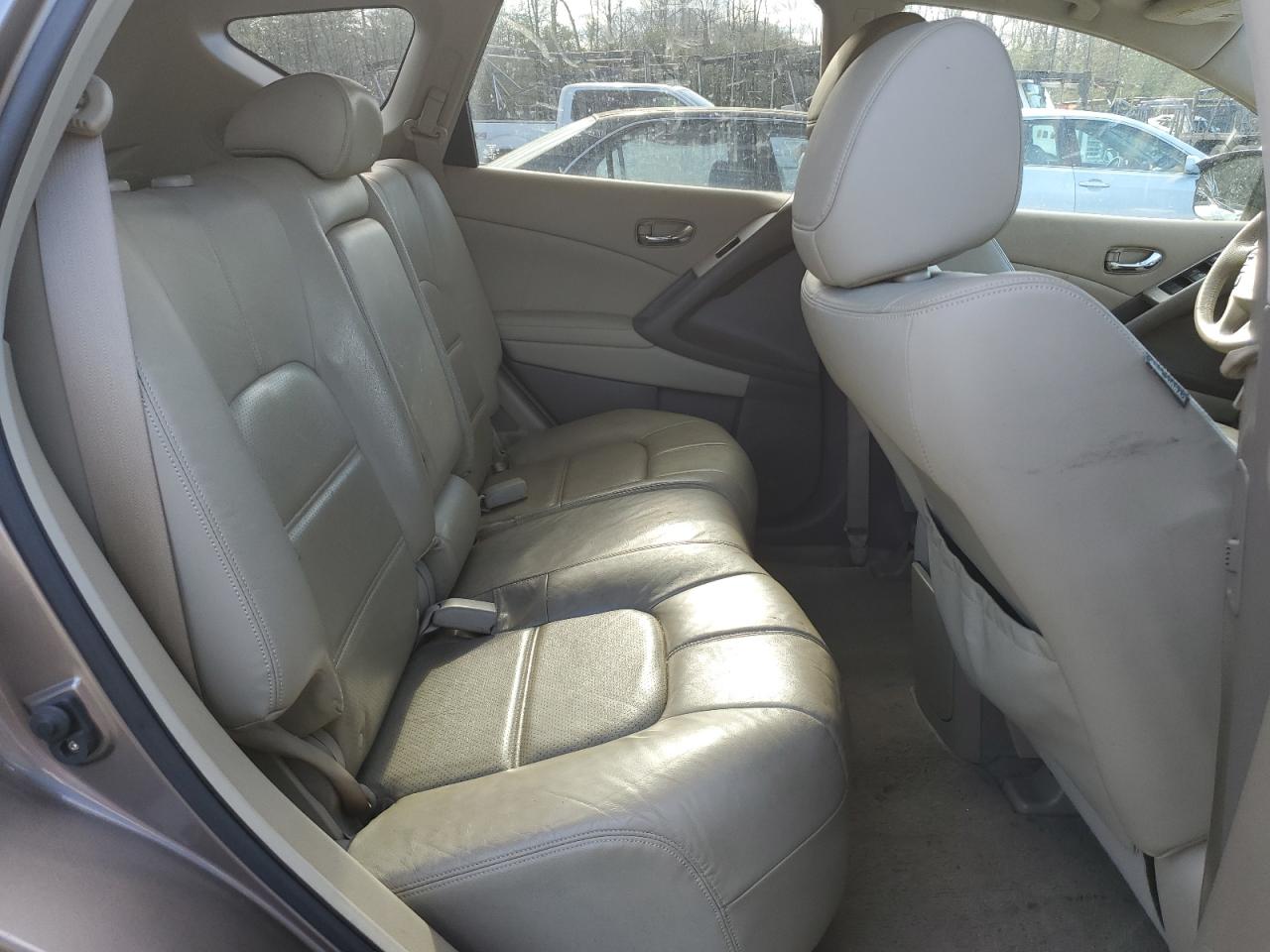 2011 Nissan Murano - Image 13