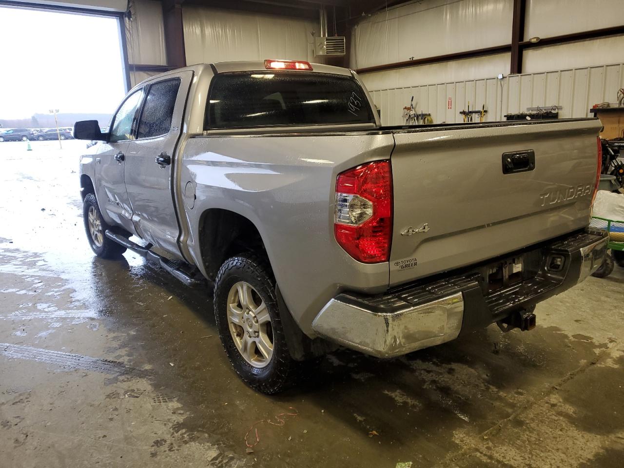 2014 Toyota Tundra - Image 2