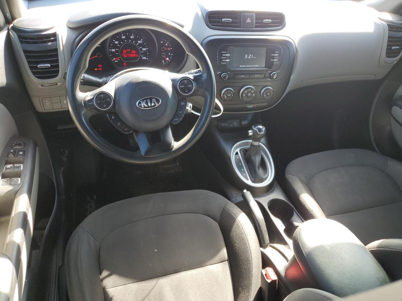 2017 Kia Soul - Image 8
