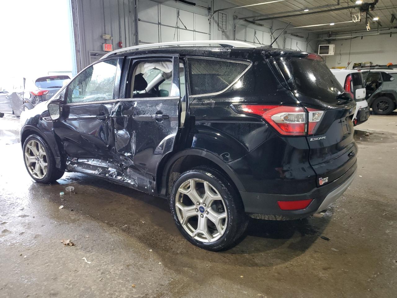 1FMCU9J98HUC05746 FORD ESCAPE 2017
