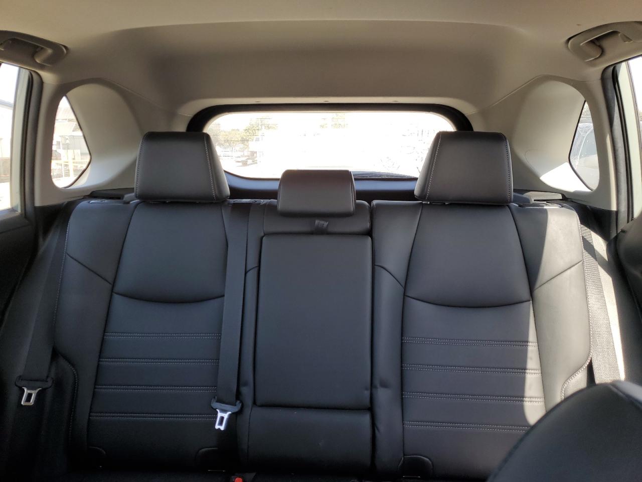 2021 Toyota RAV 4 - Image 10