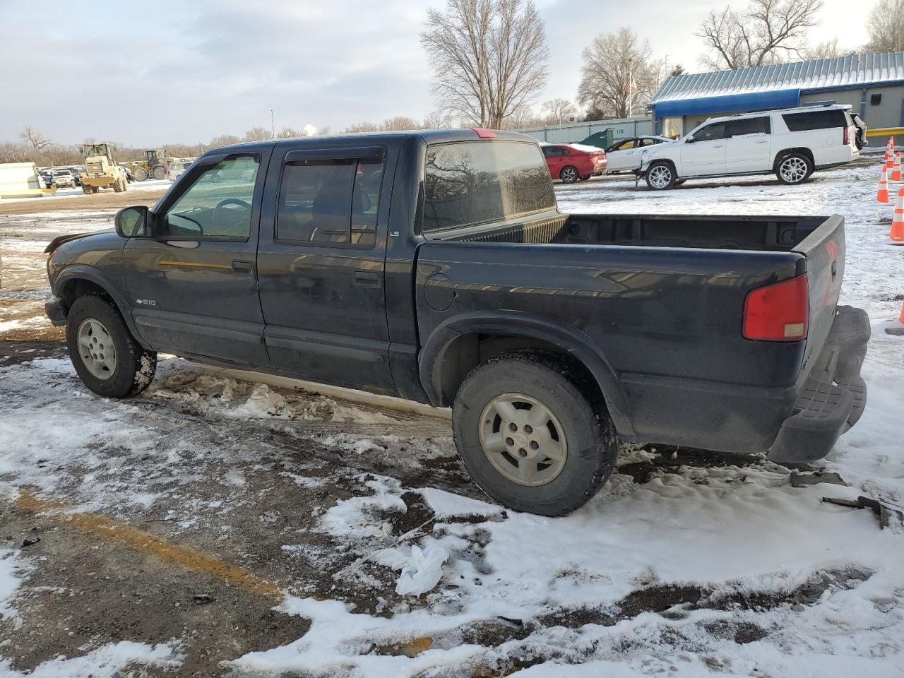 2003 Chevrolet S-10 Pickup - Image 2