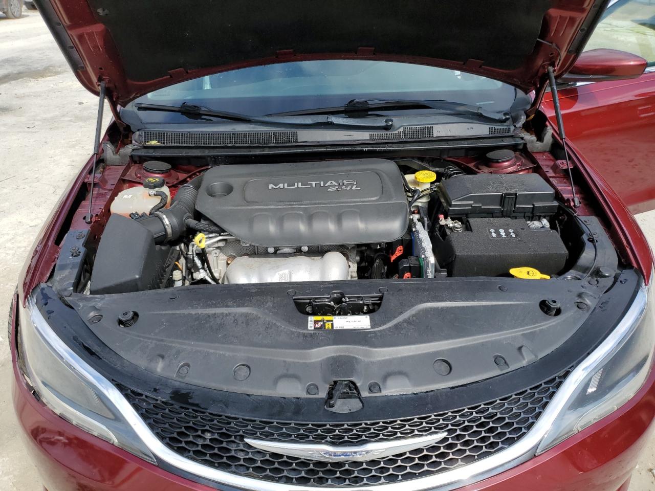 2016 Chrysler 200 - Image 11