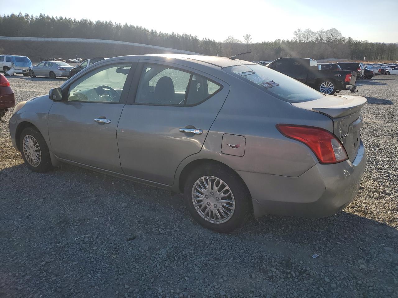 2014 Nissan Versa - Image 2