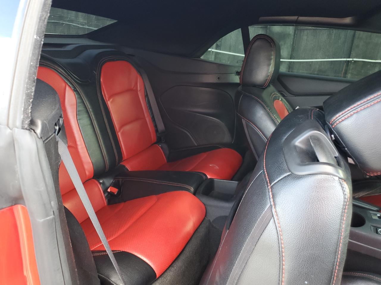 2018 Chevrolet Camaro - Image 10