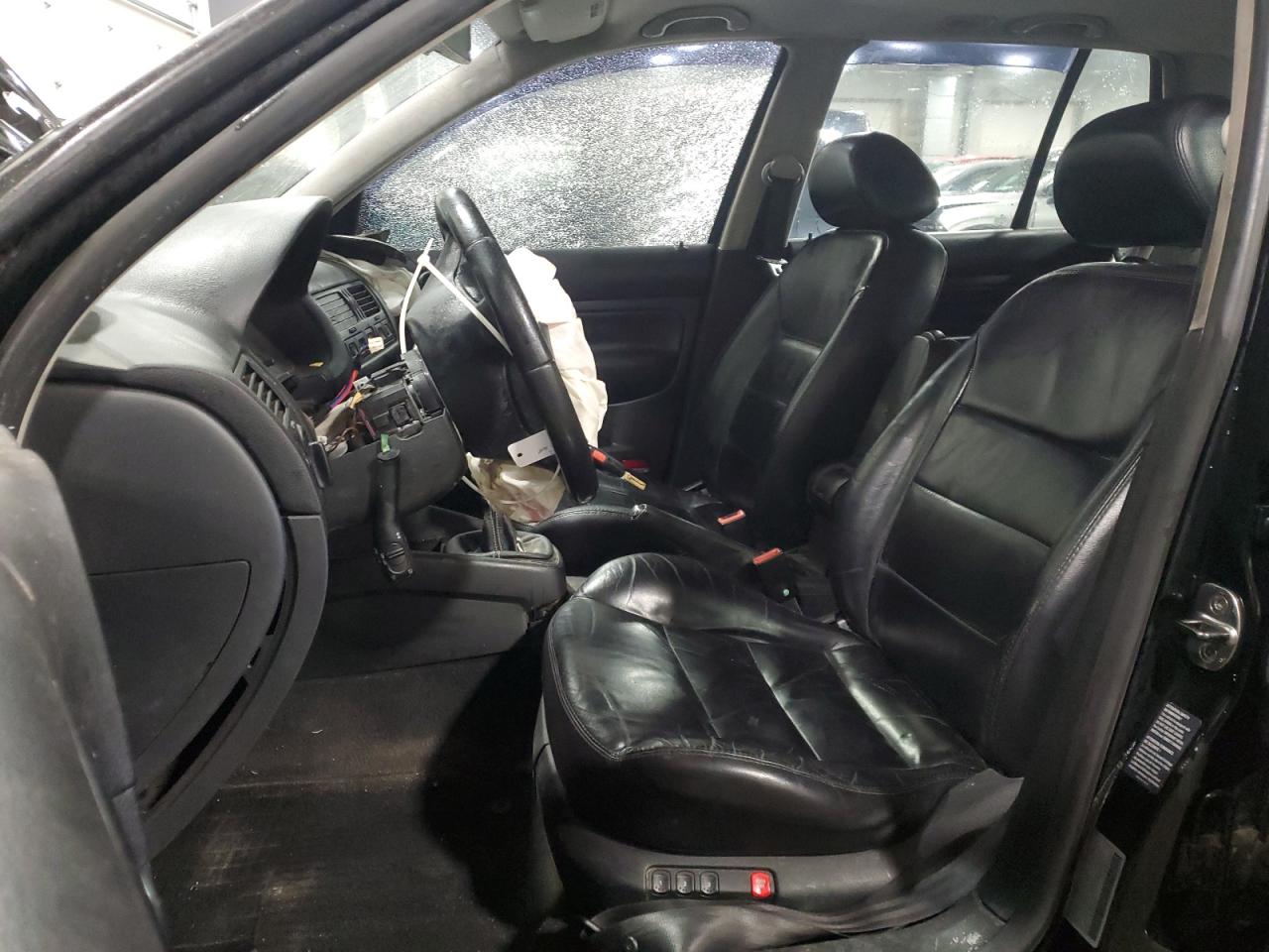 2005 Volkswagen Golf - Image 7