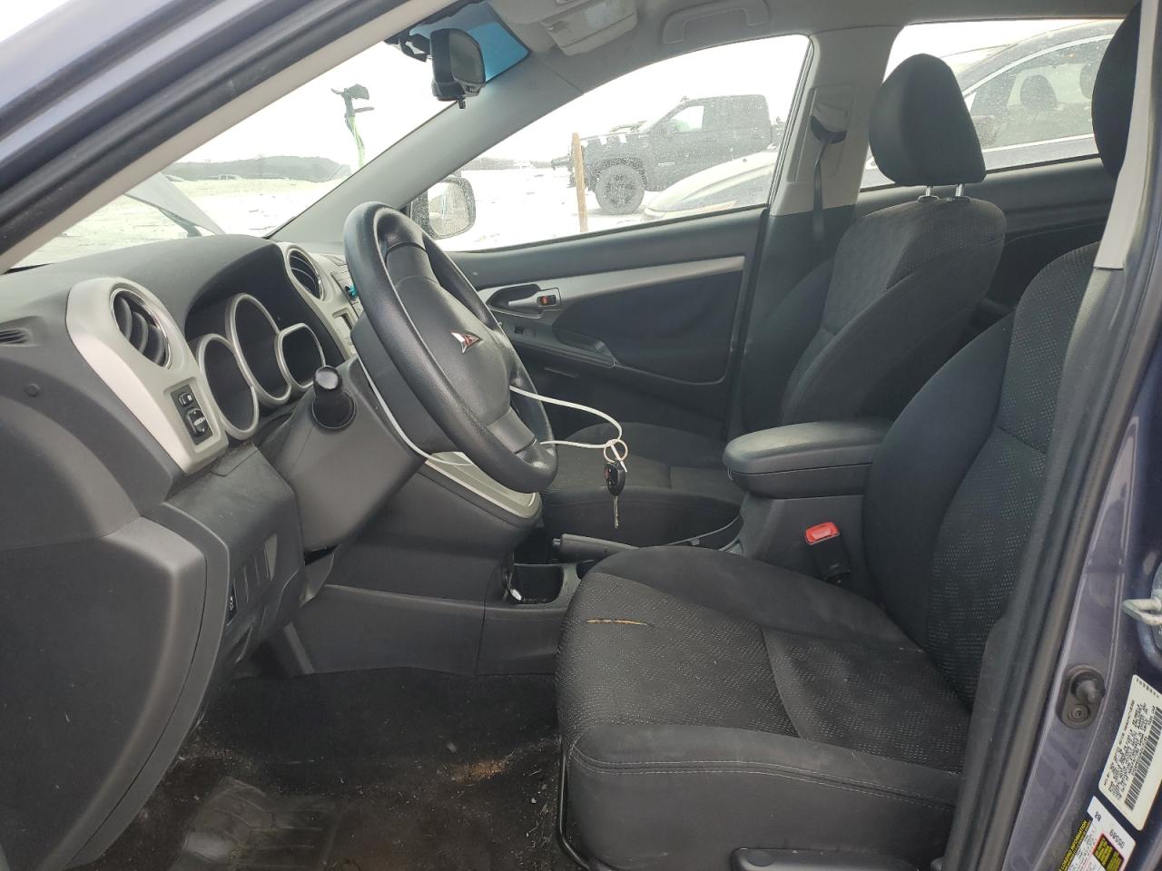 2010 Pontiac Vibe - Image 7