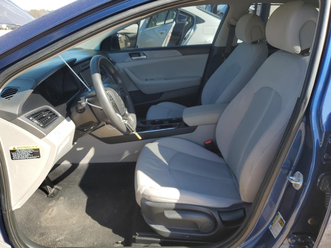 2016 Hyundai Sonata - Image 7