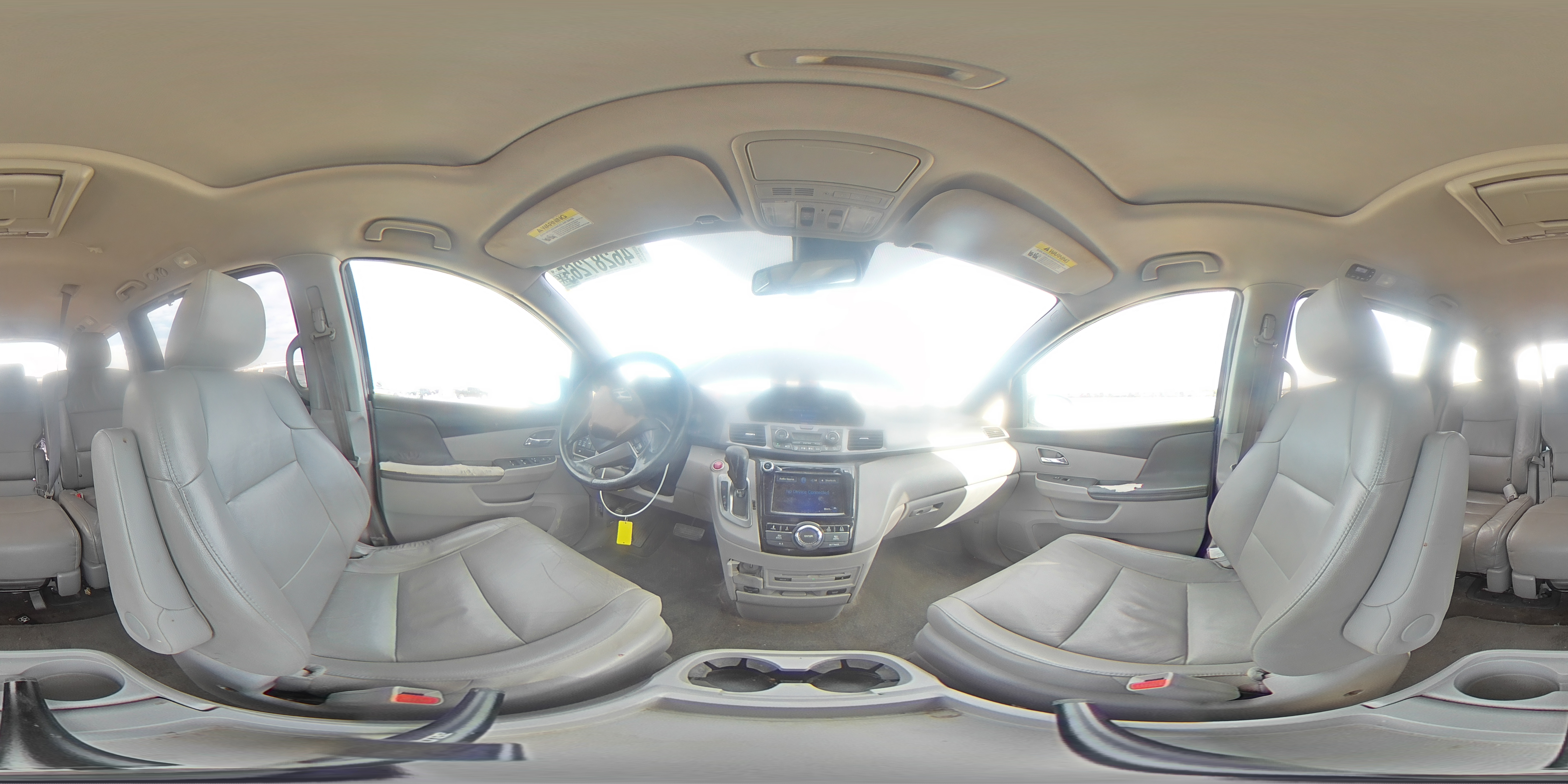 2015 Honda Odyssey - Image 13