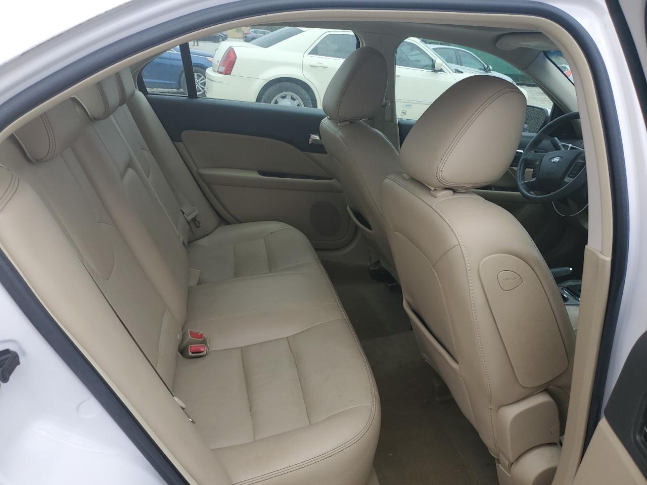 2010 Ford Fusion - Image 10