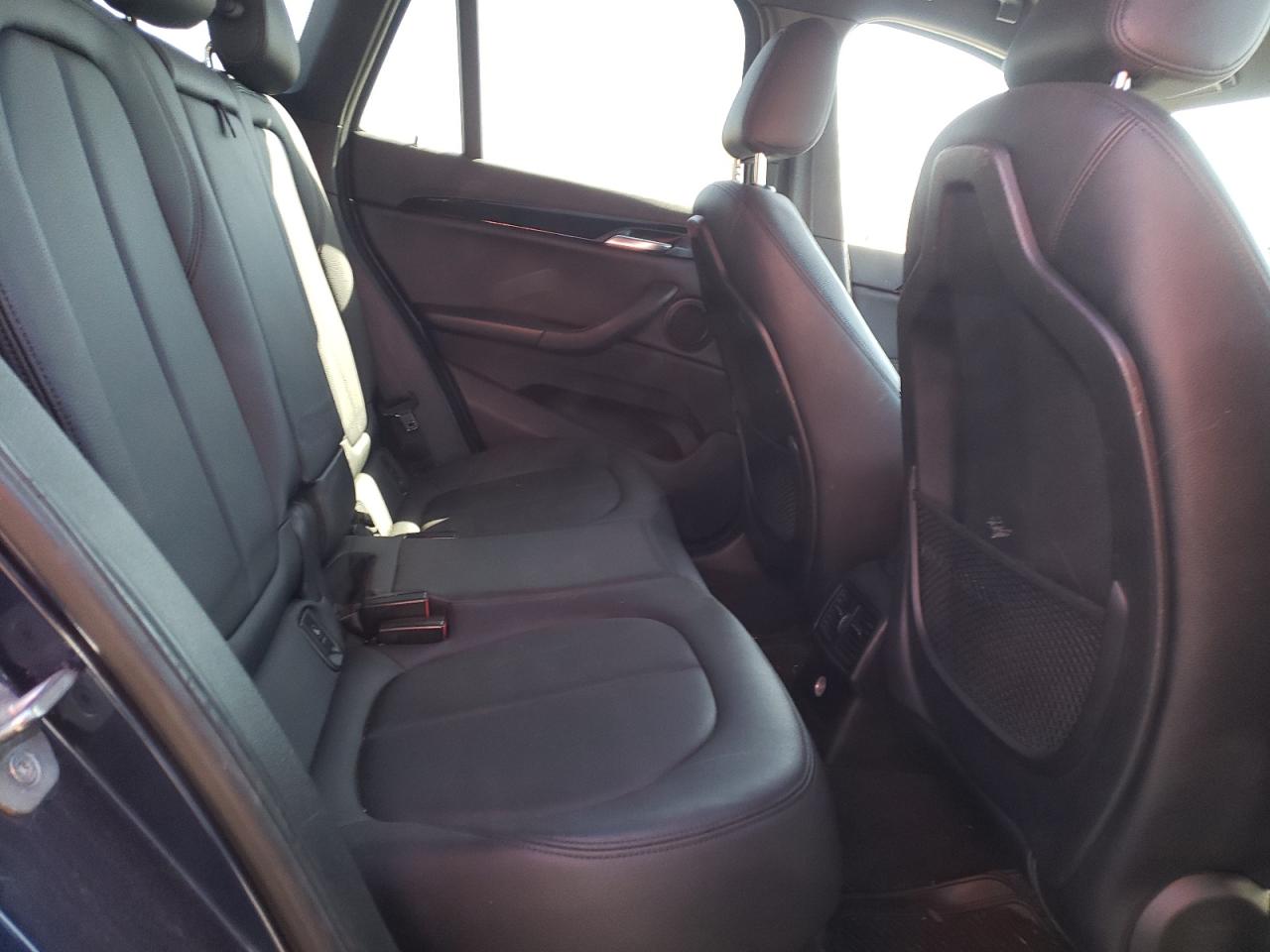 2016 BMW X1 - Image 11