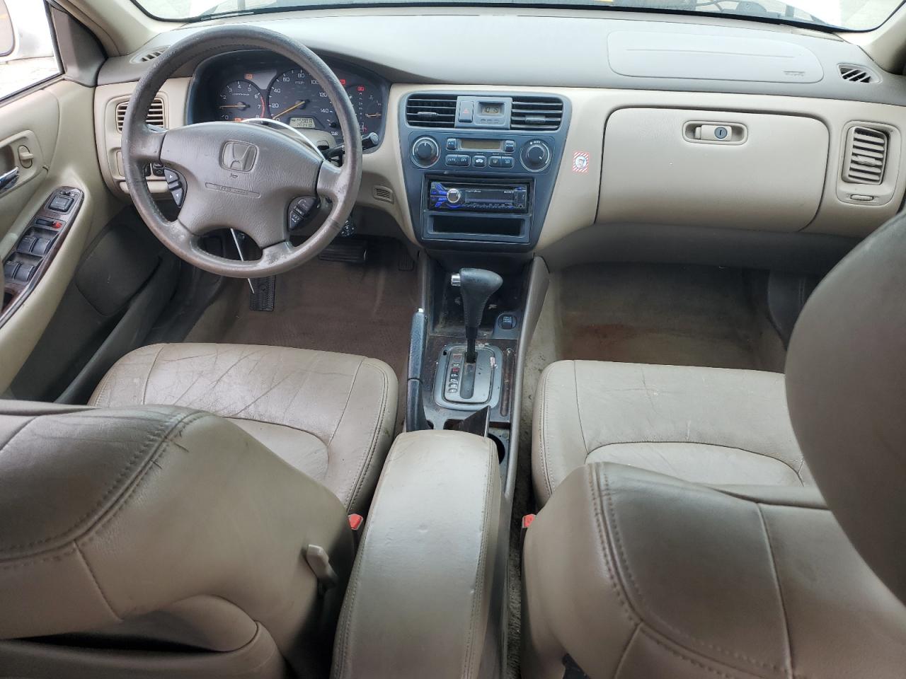 2001 Honda Accord - Image 8
