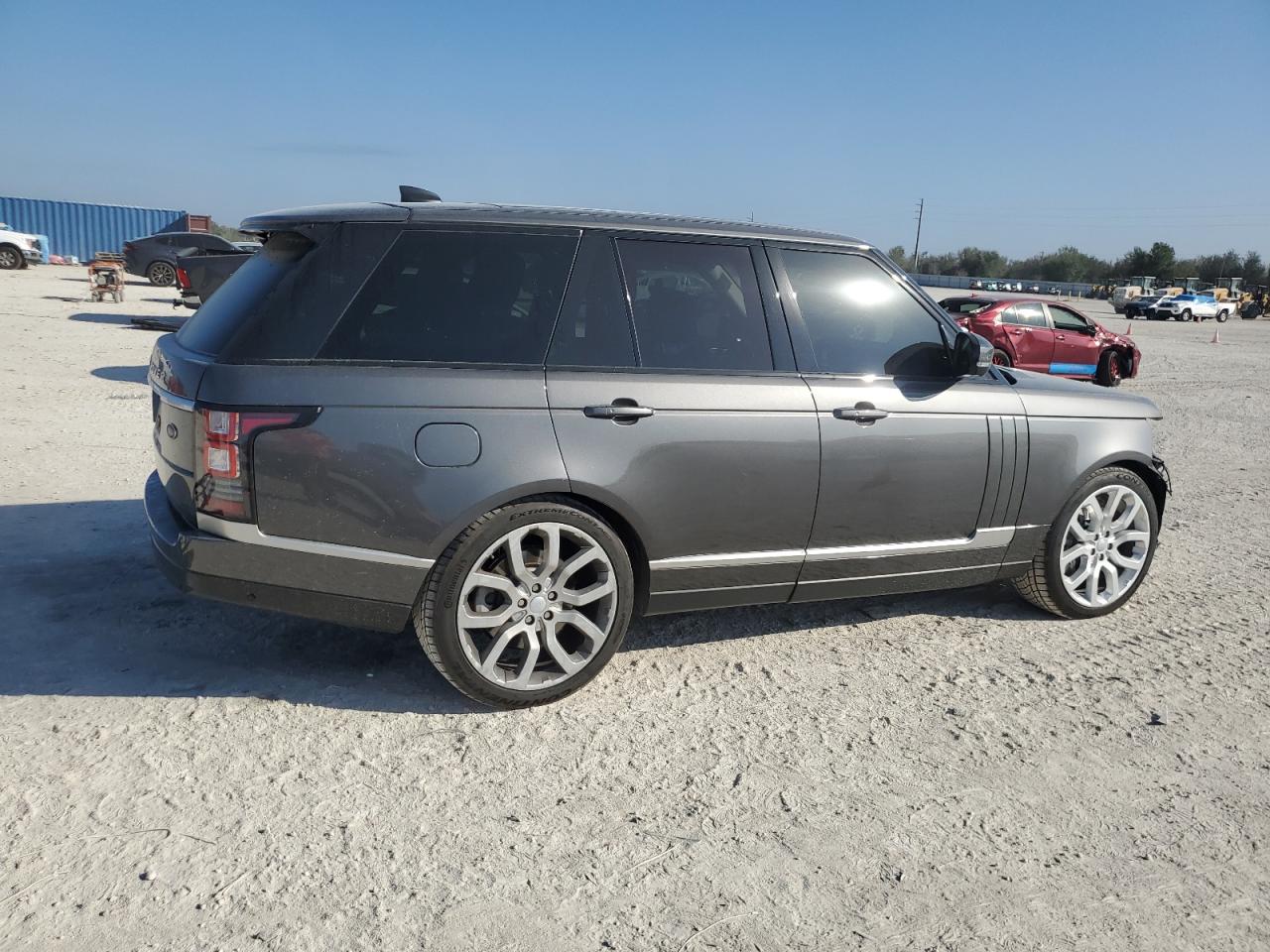 2017 Land Rover Range Rover - Image 3