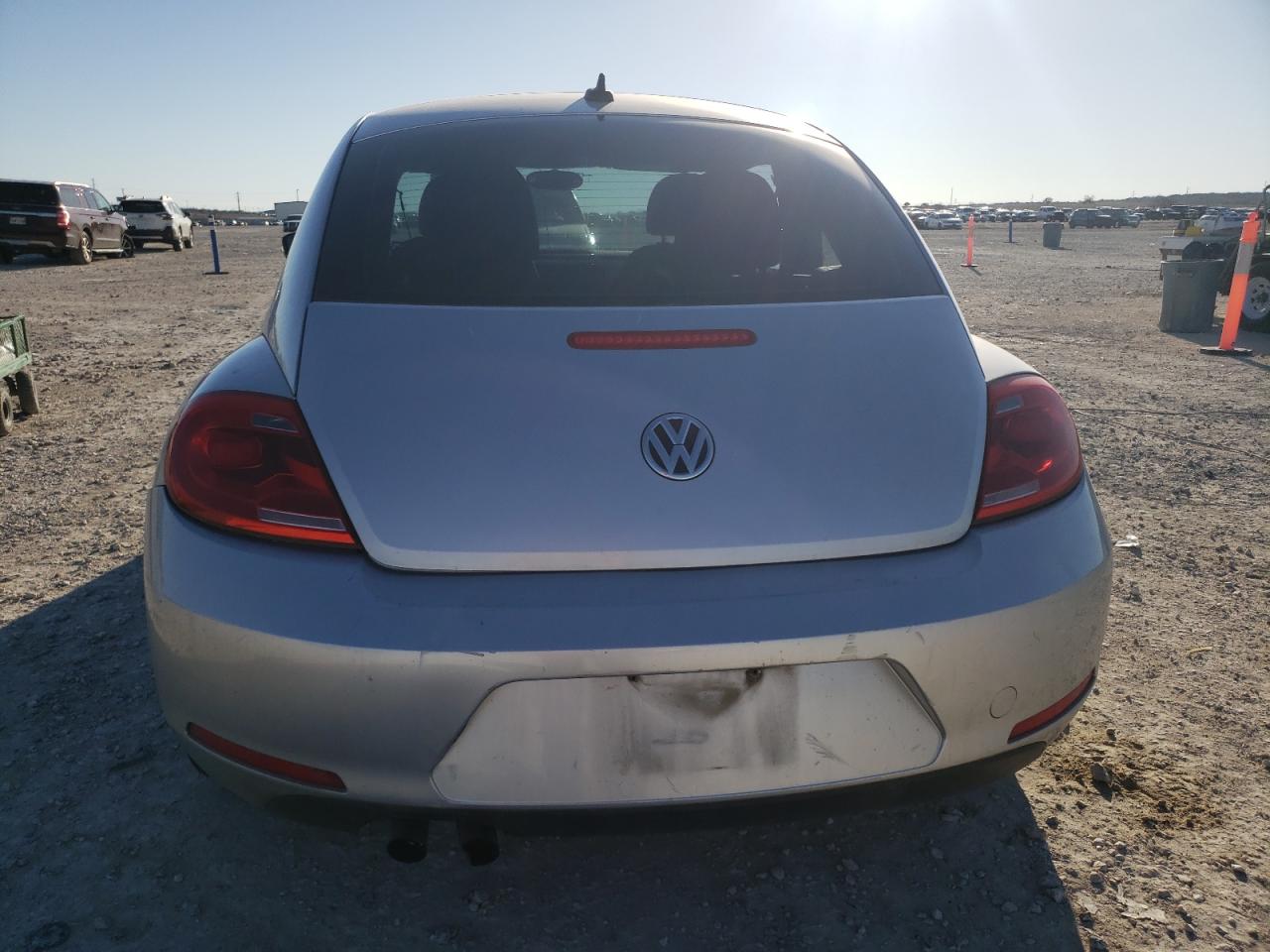 2014 Volkswagen Beetle - Image 6