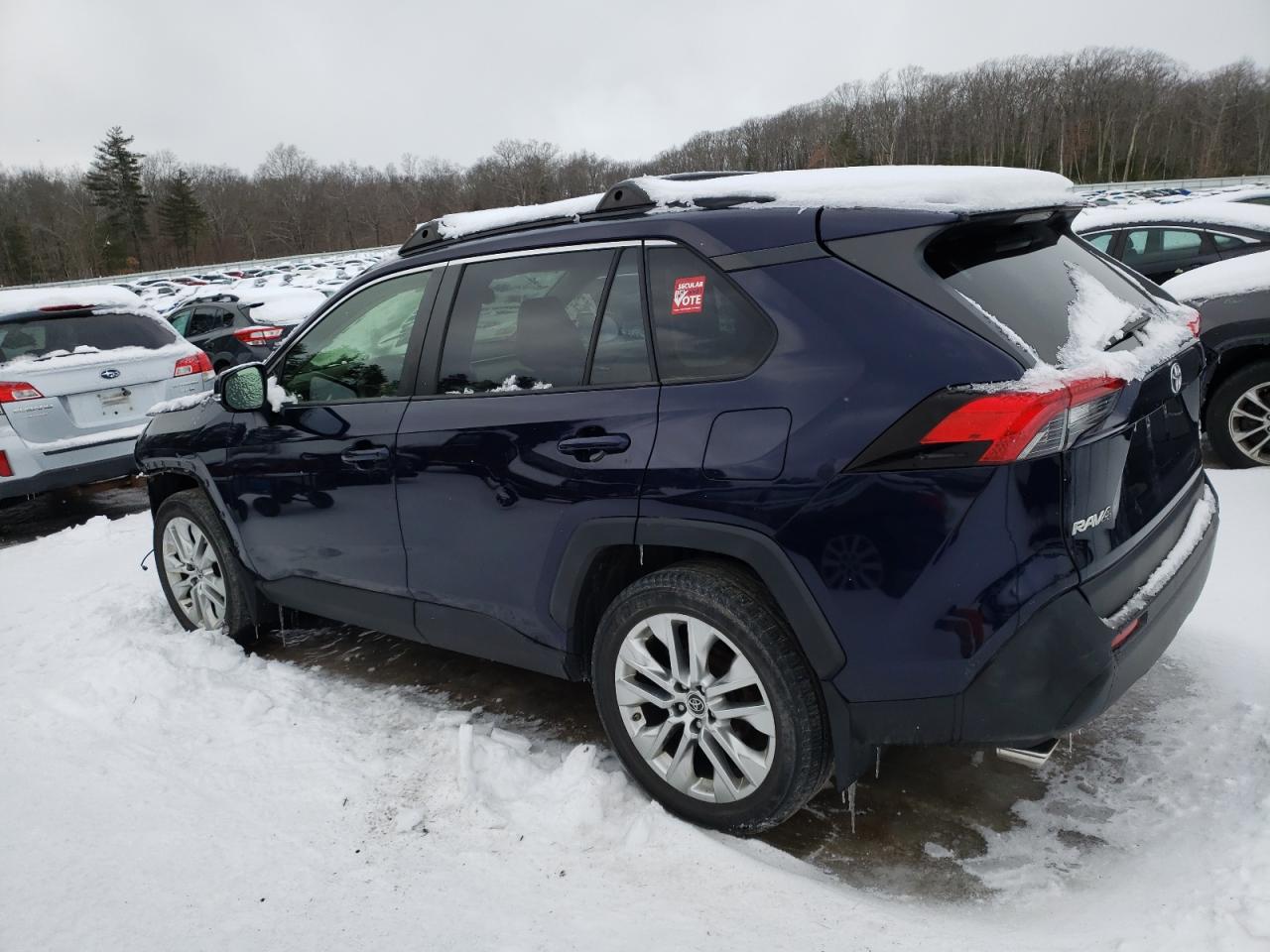 2019 Toyota RAV 4 - Image 2