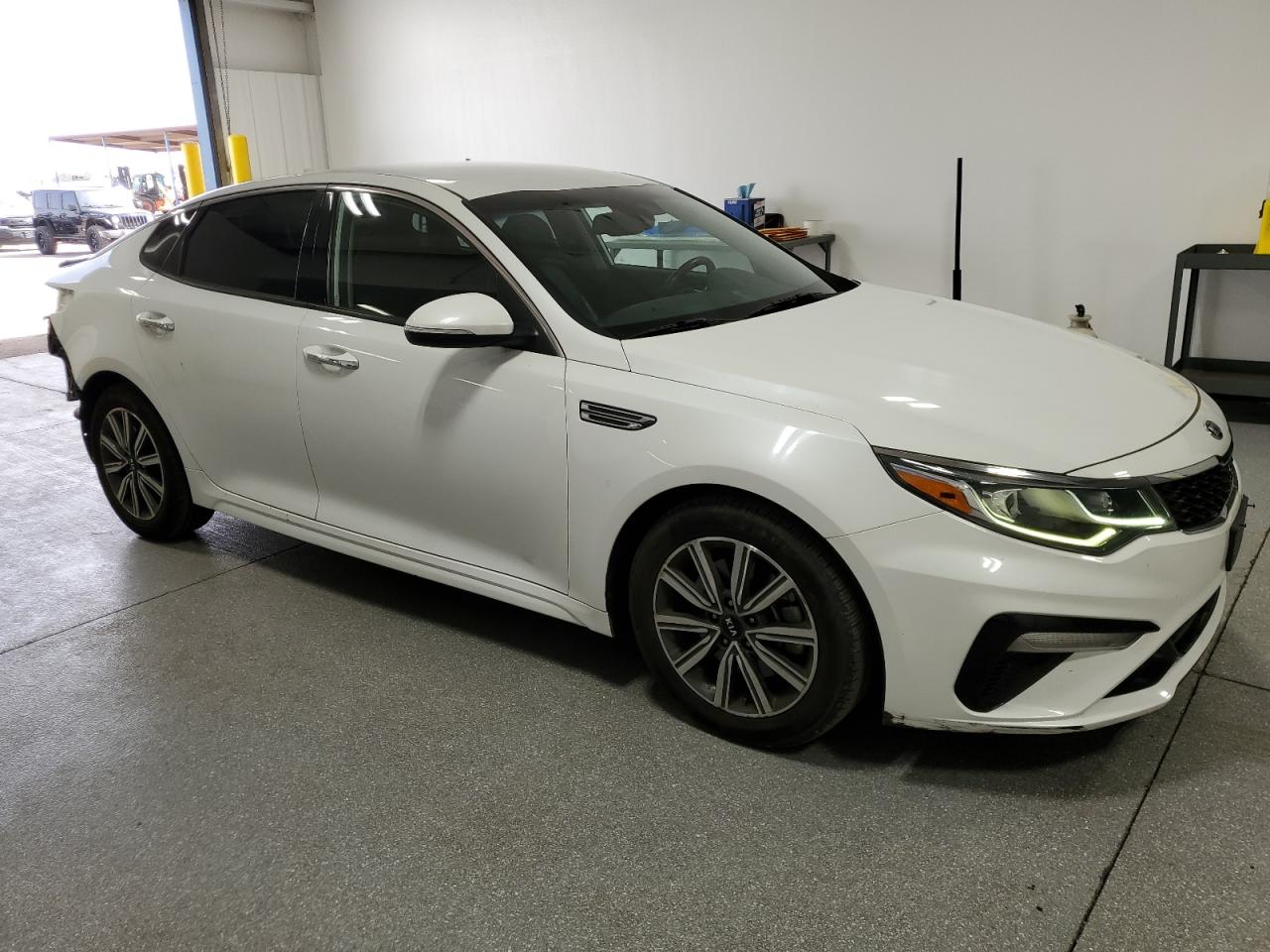 2020 Kia Optima - Image 4