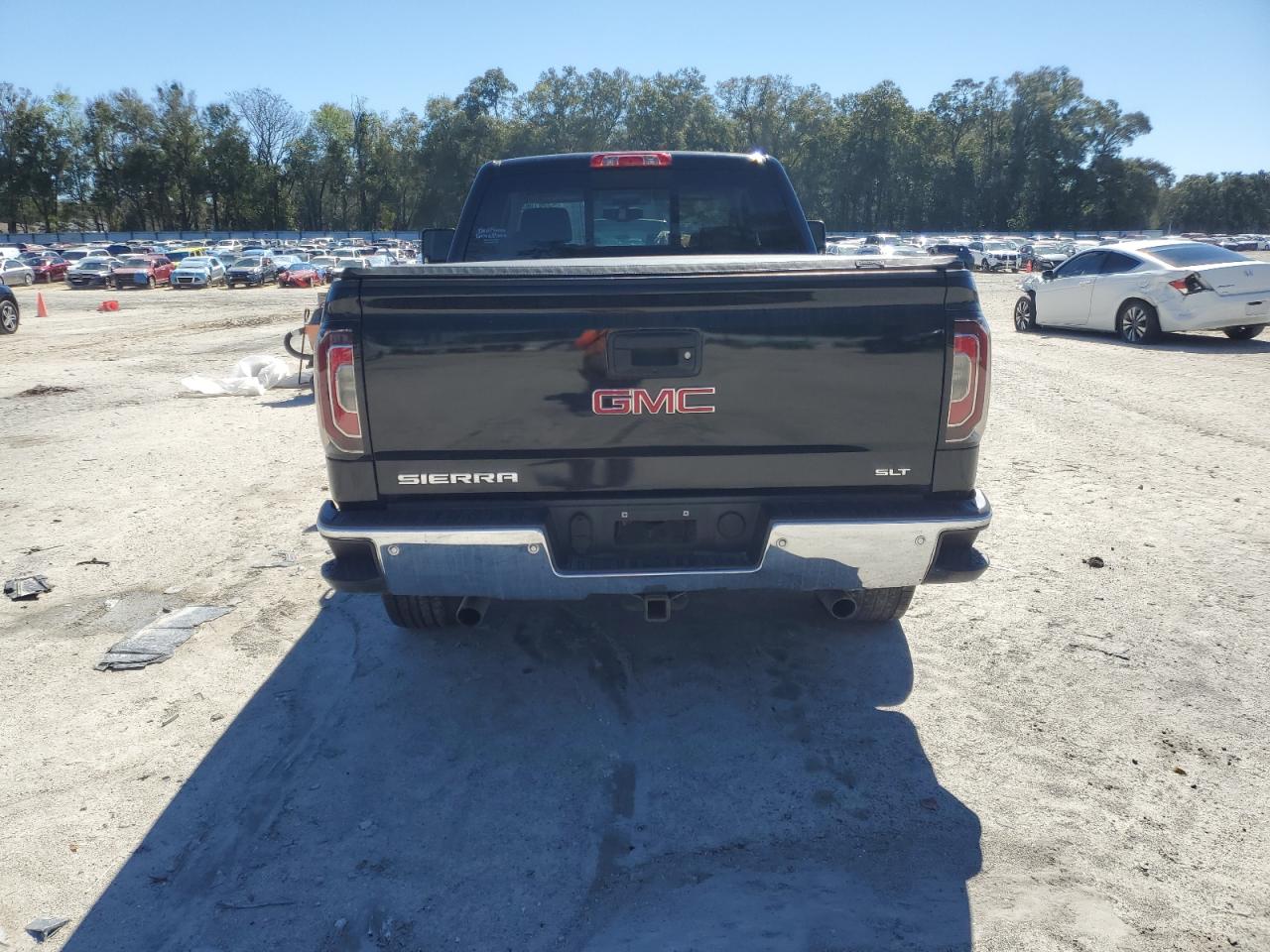 2017 GMC Sierra - Image 6