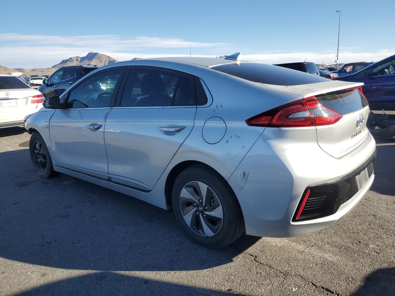 2017 Hyundai IONIQ - Image 2