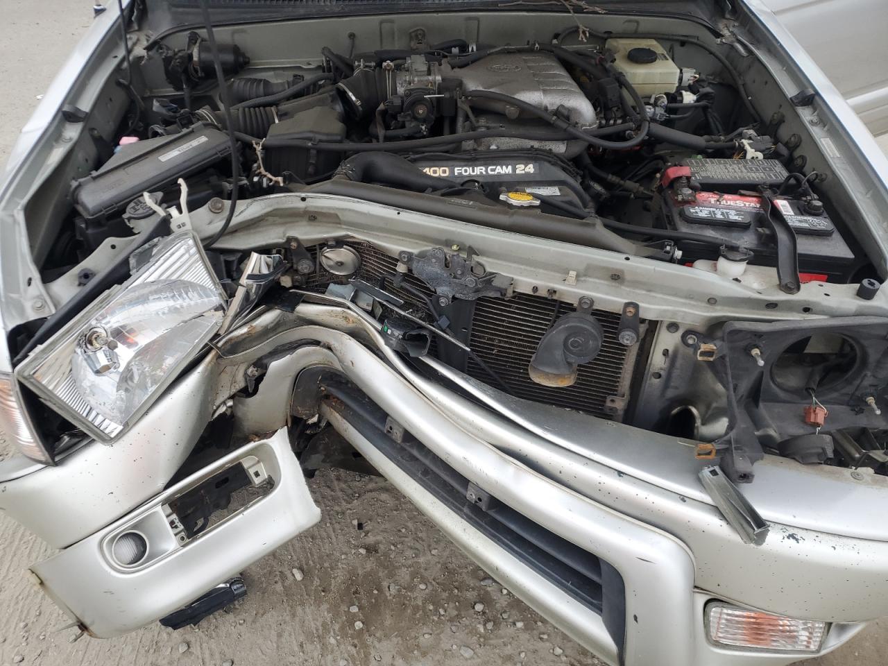 2002 Toyota 4Runner - Image 14