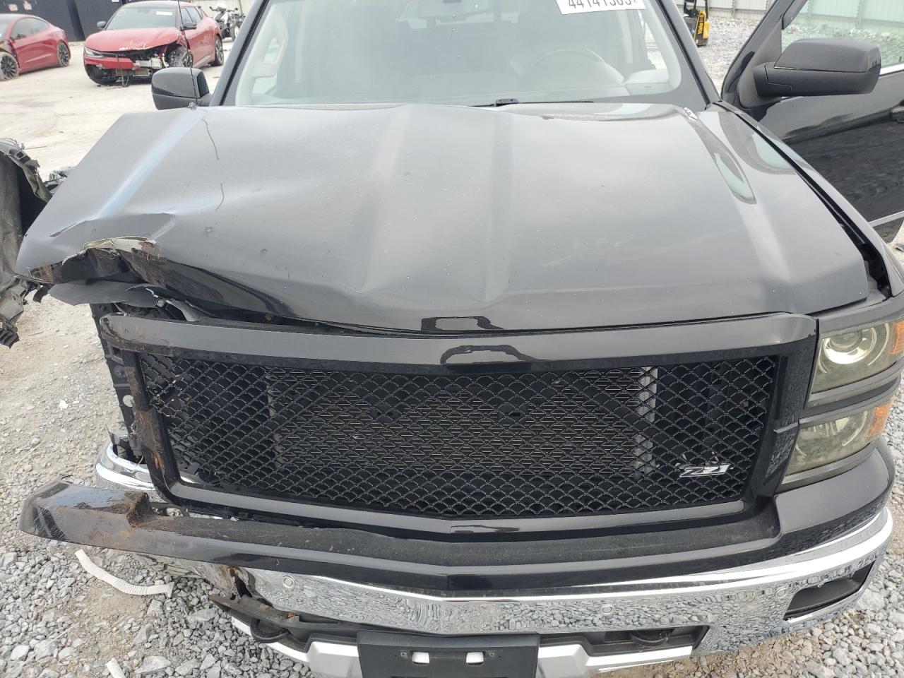 2015 Chevrolet Silverado - Image 12
