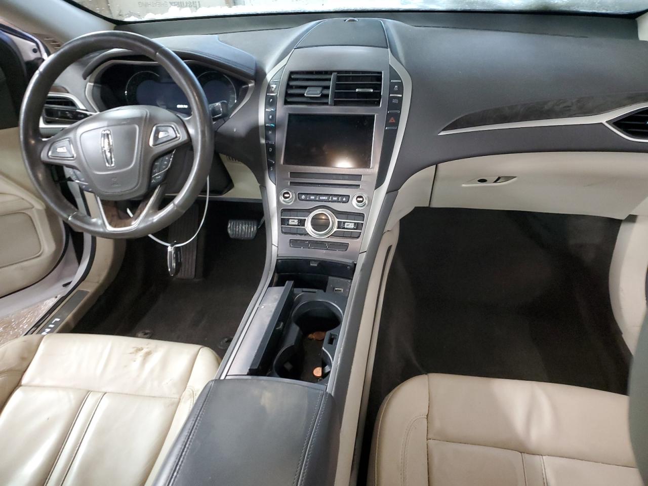 2017 Lincoln MKZ - Image 8