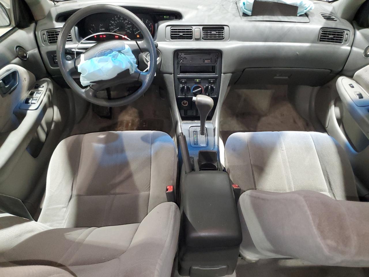 2000 Toyota Camry - Image 8