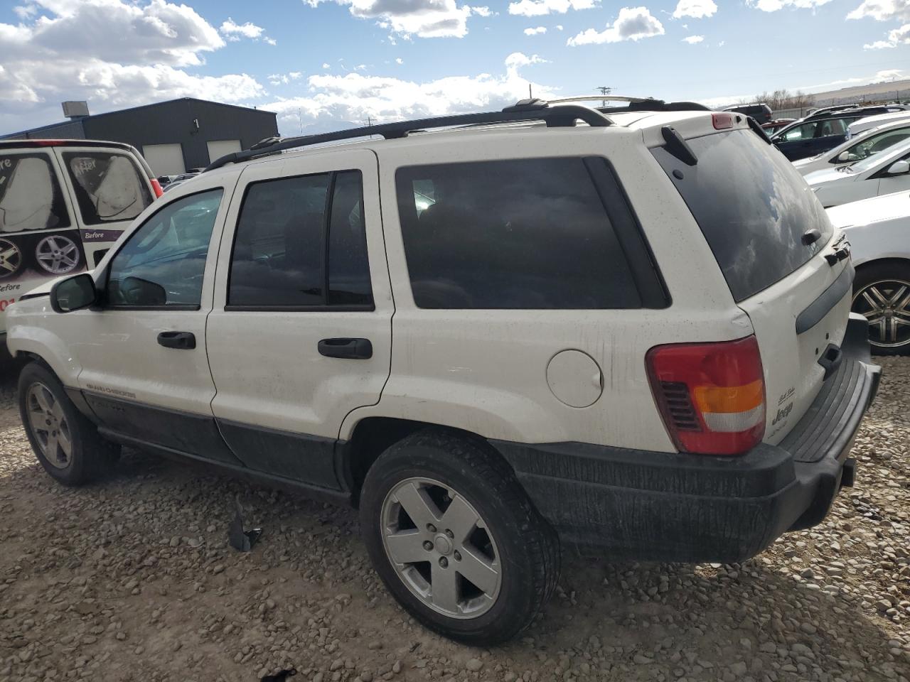 2004 Jeep Grand Cherokee - Image 2