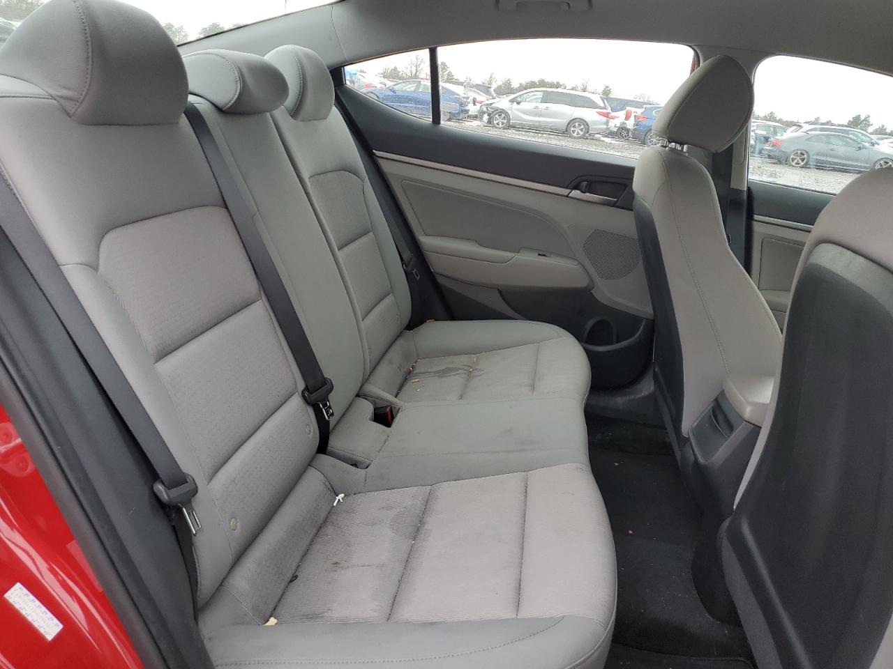 2017 Hyundai Elantra - Image 10