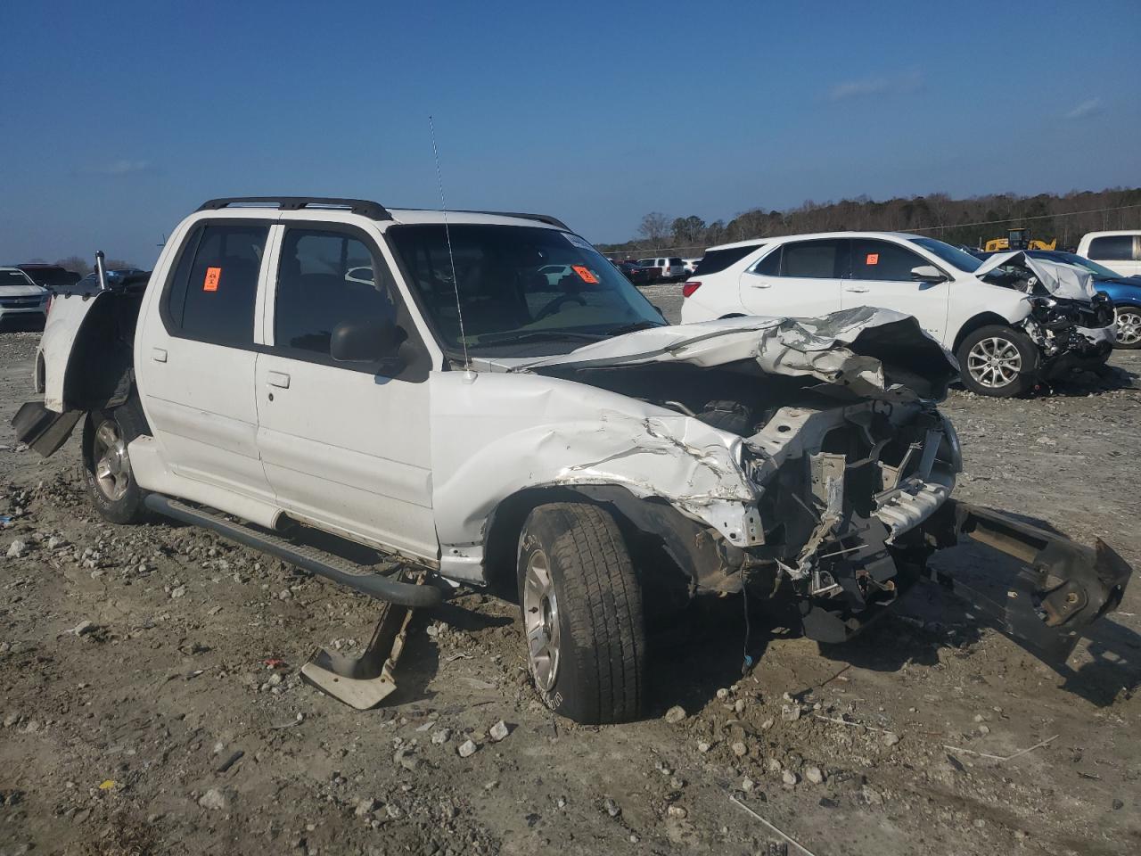 2004 Ford Explorer - Image 4