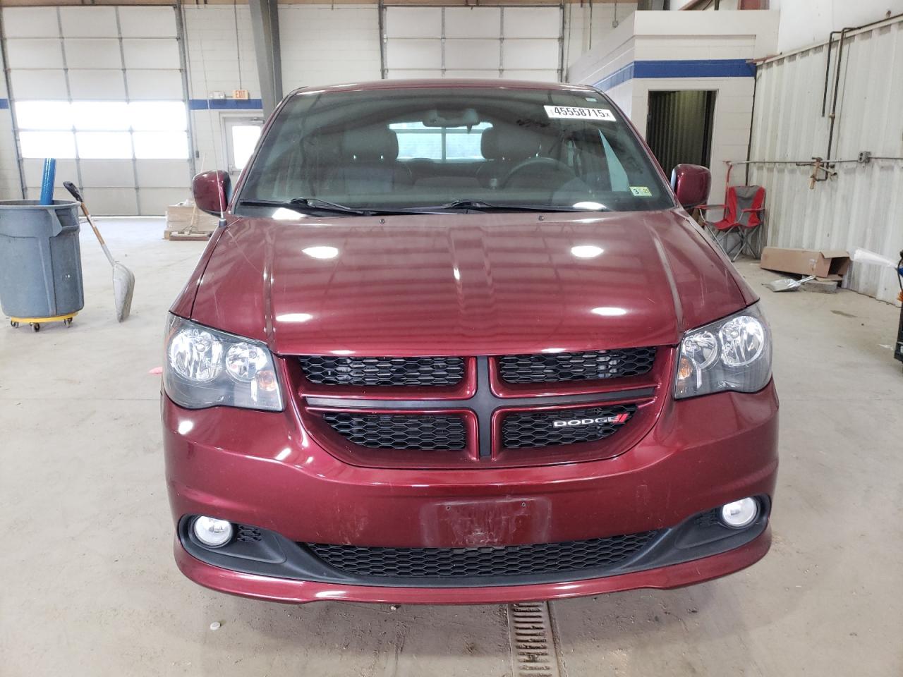 2019 Dodge Caravan - Image 5