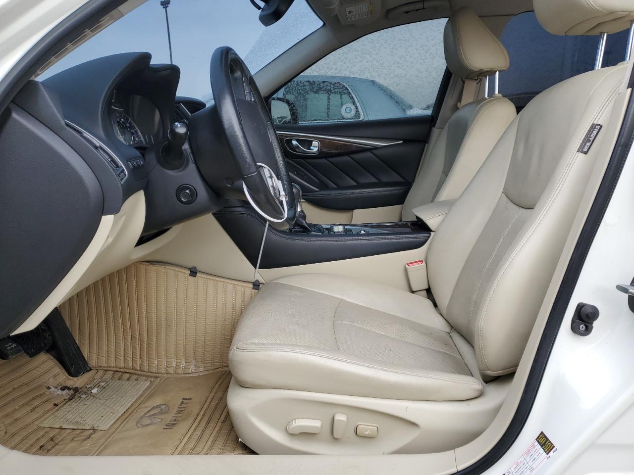 2017 Infiniti Q50 - Image 7