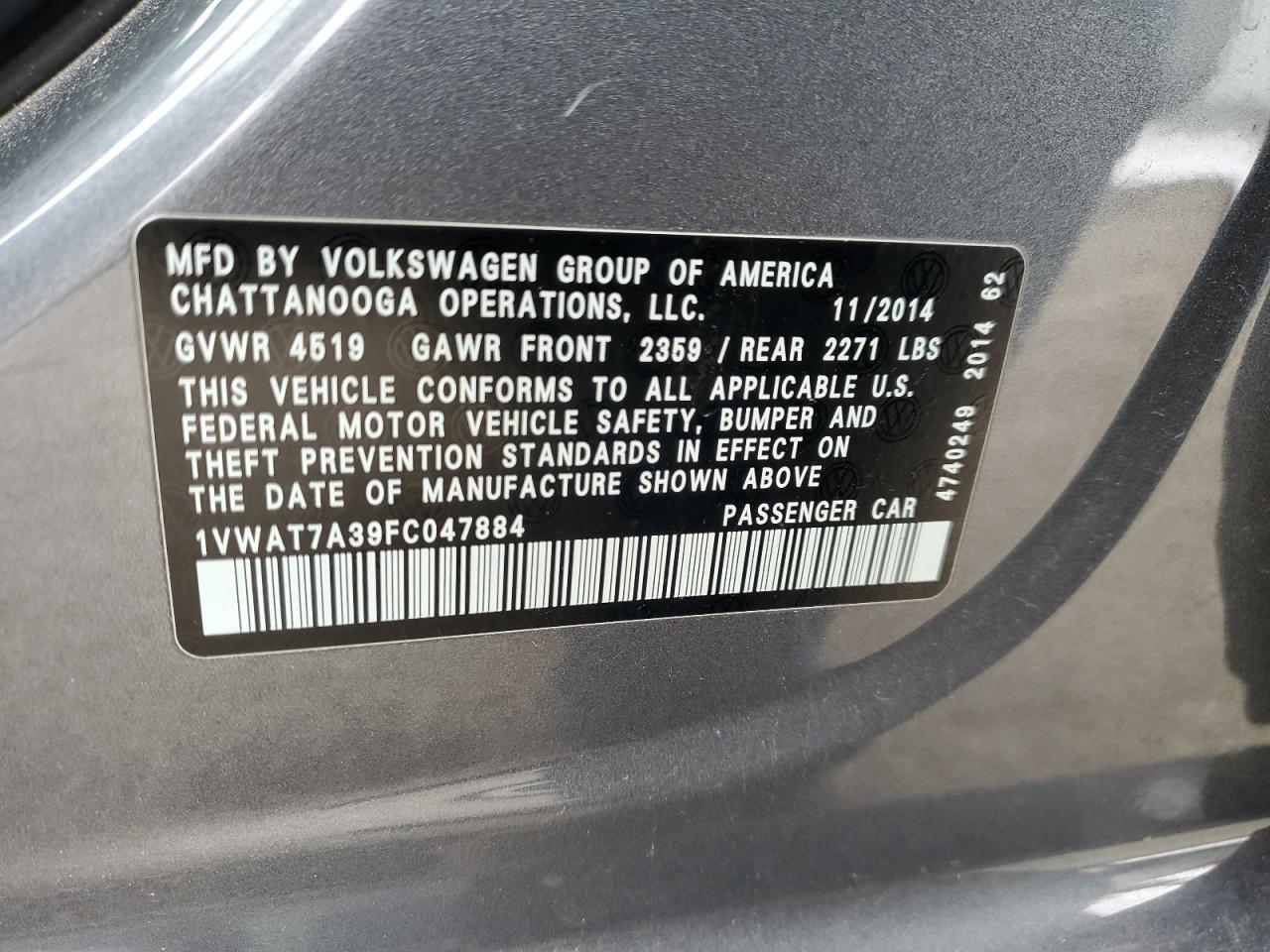 2015 Volkswagen Passat - Image 12