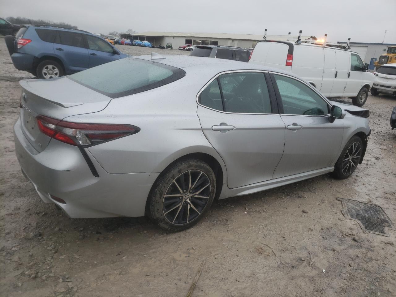 2021 Toyota Camry - Image 3