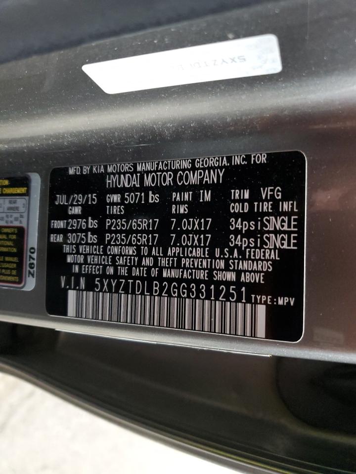 2016 Hyundai Santa Fe - Image 13