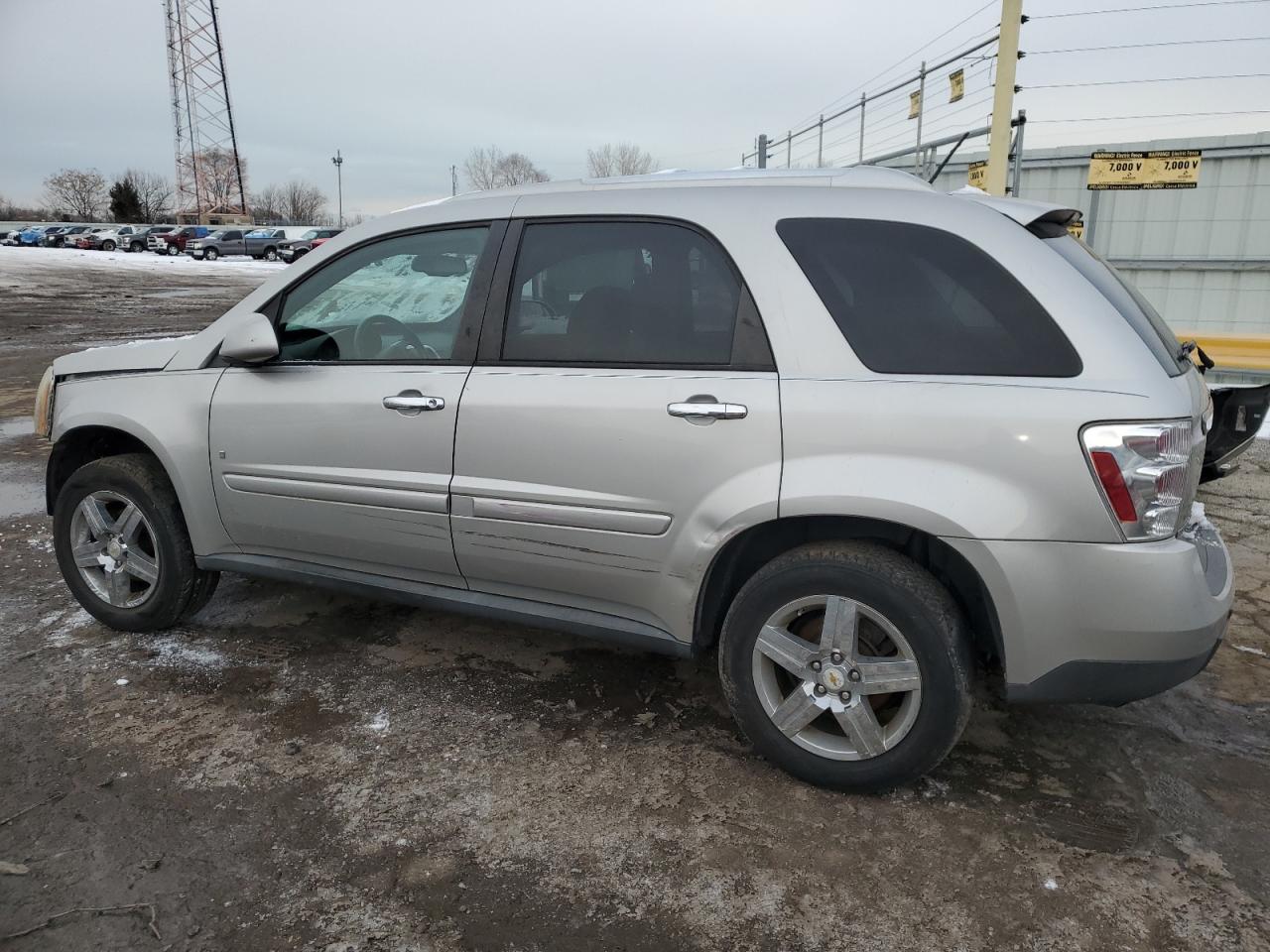 2008 Chevrolet Equinox - Image 2