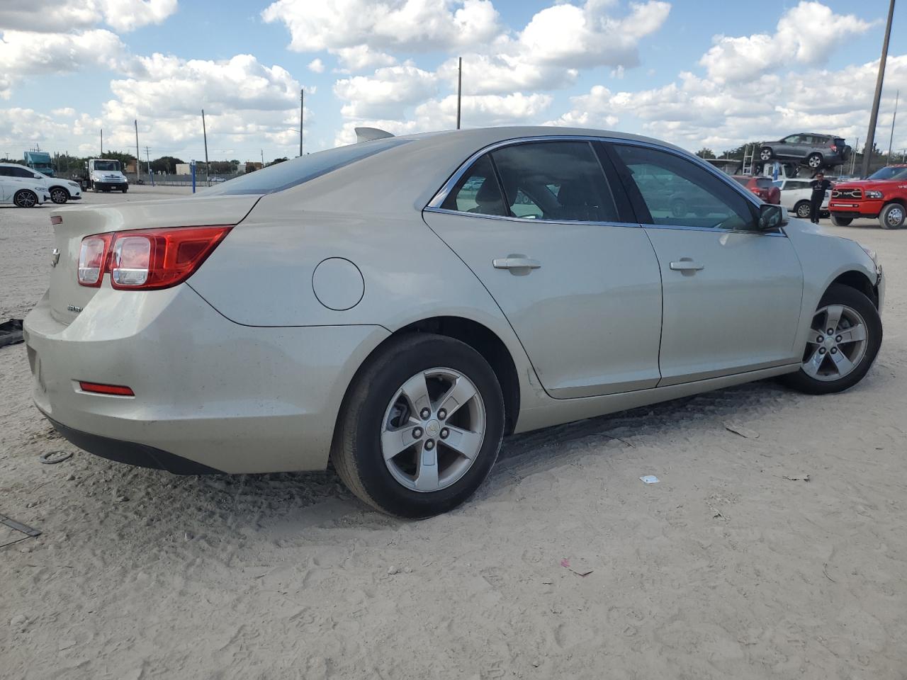 2016 Chevrolet Malibu - Image 3