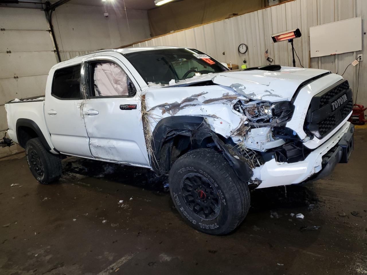 2019 Toyota Tacoma - Image 4