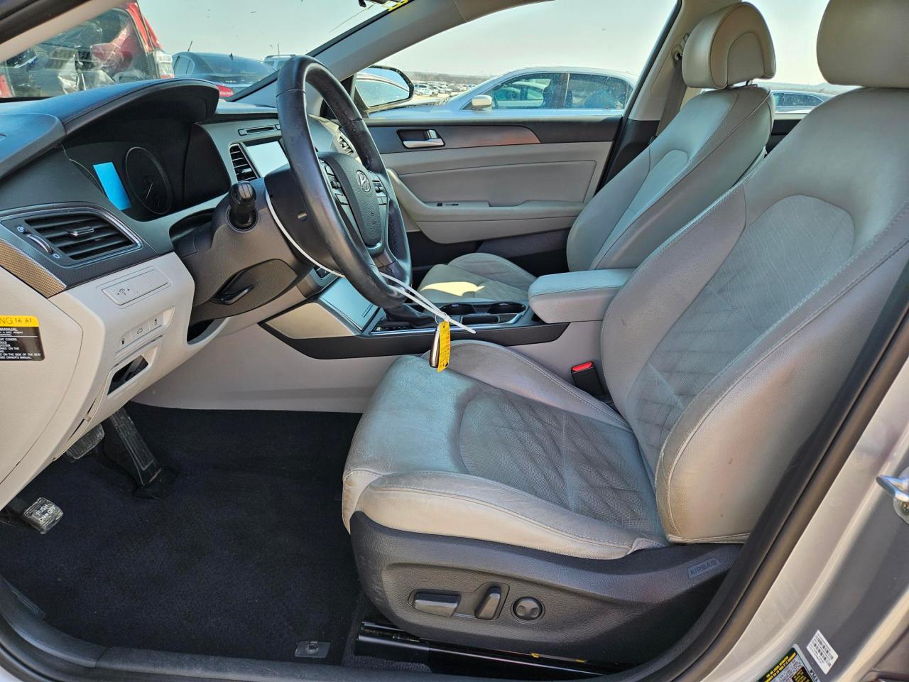 2016 Hyundai Sonata - Image 7