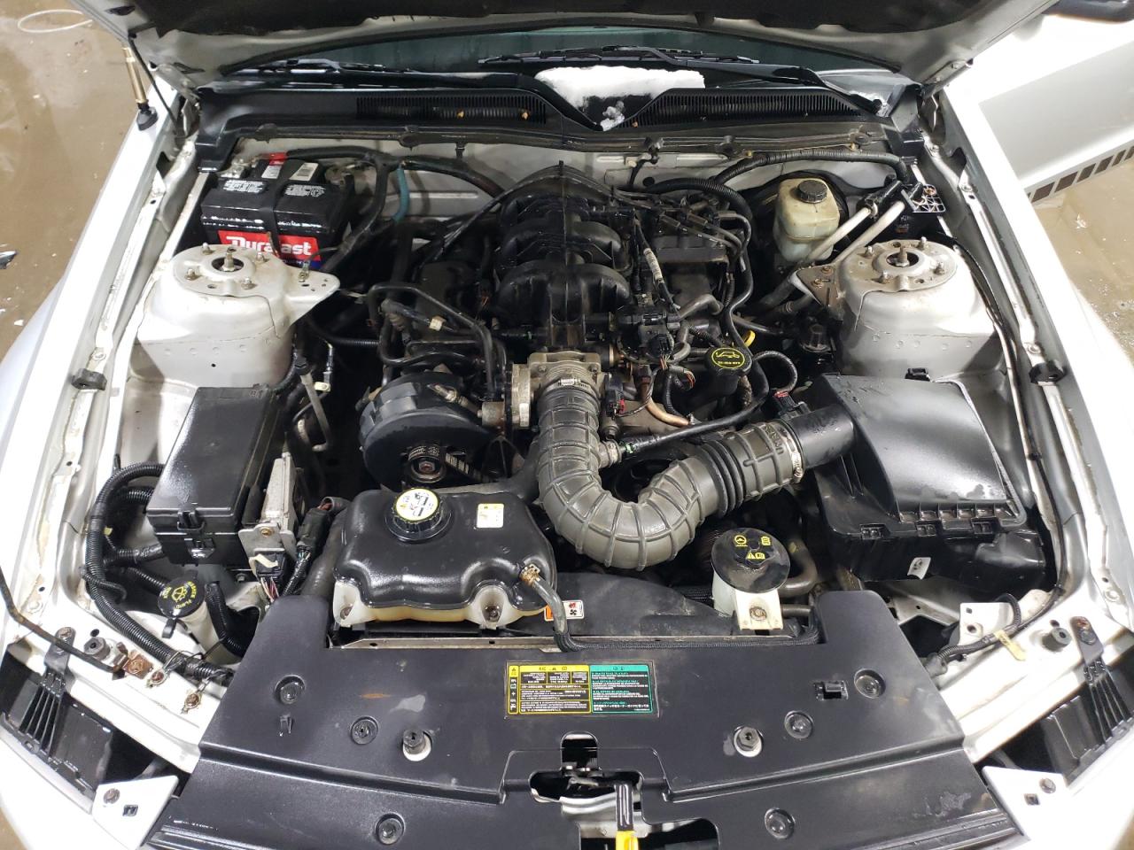2005 Ford Mustang - Image 11