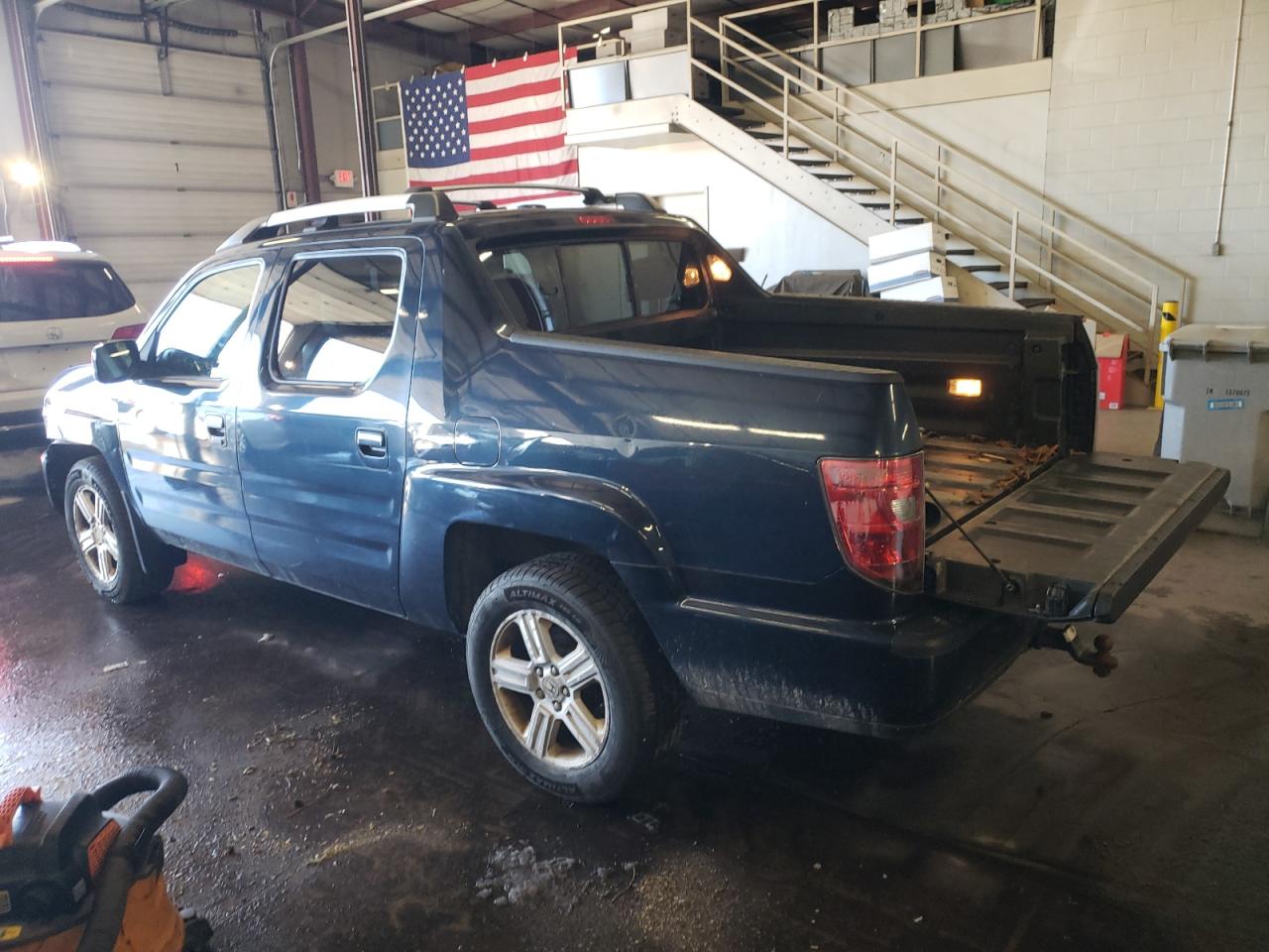 2011 Honda Ridgeline - Image 2