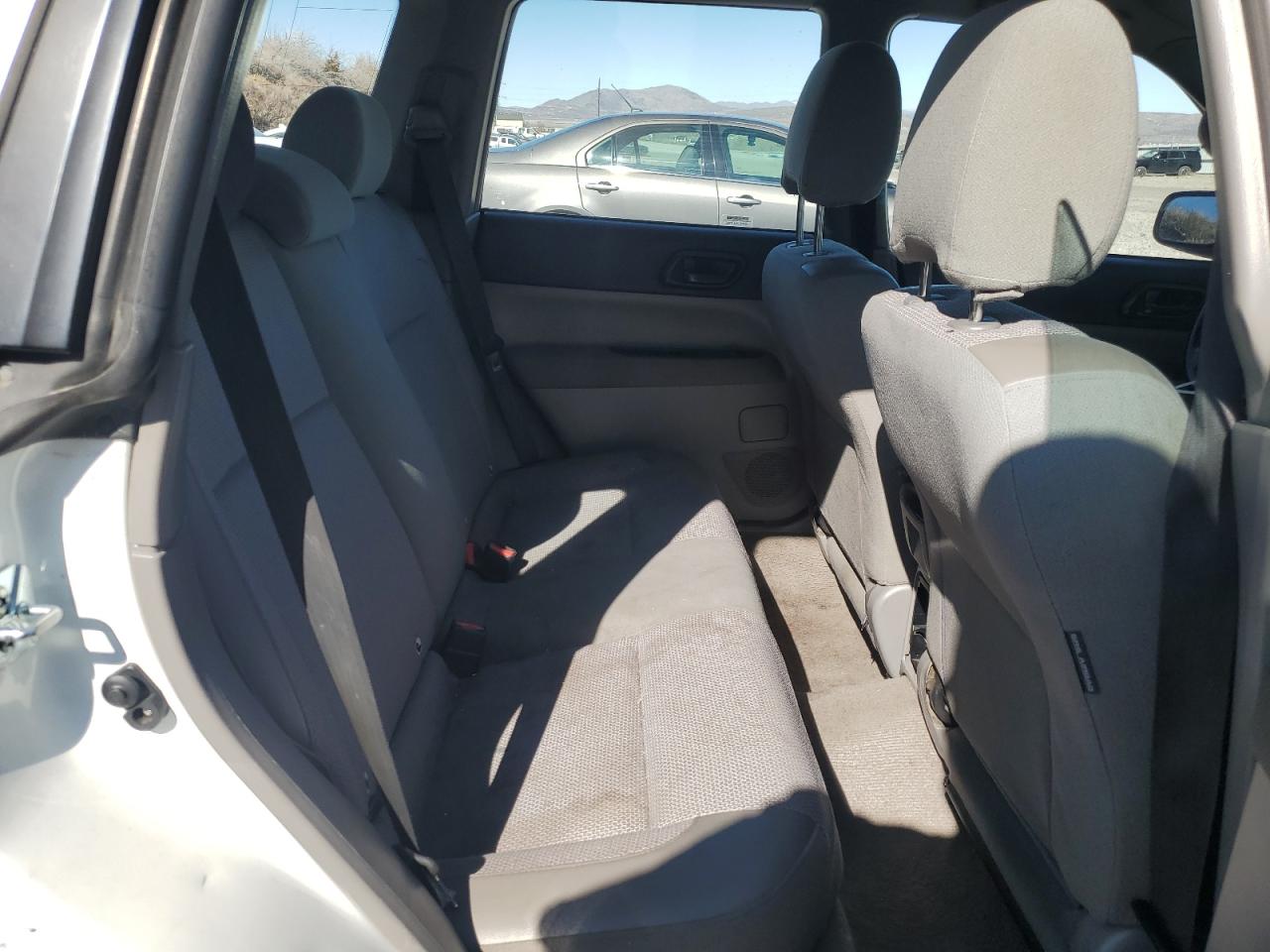 2004 Subaru Forester - Image 10