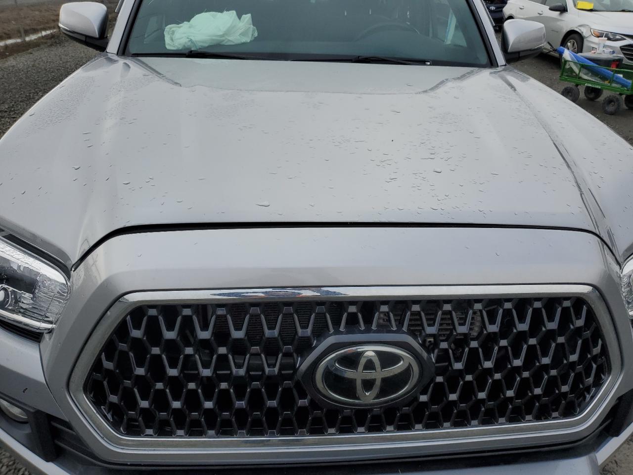 2019 Toyota Tacoma - Image 12