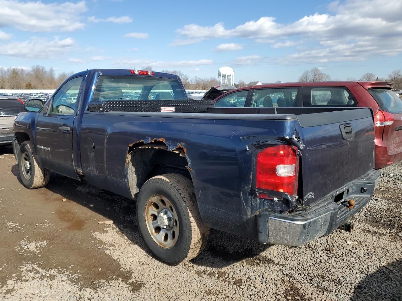 2009 Chevrolet Silverado - Image 2