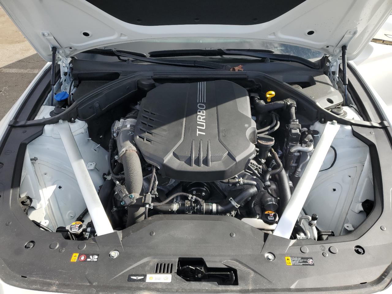 2023 Genesis G70 - Image 11