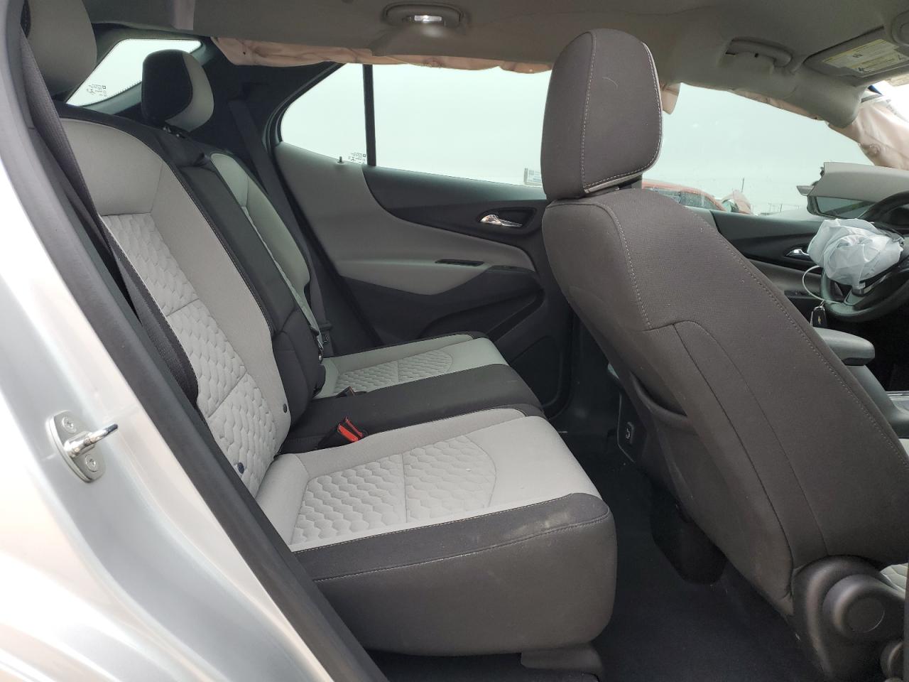 2021 Chevrolet Equinox - Image 12