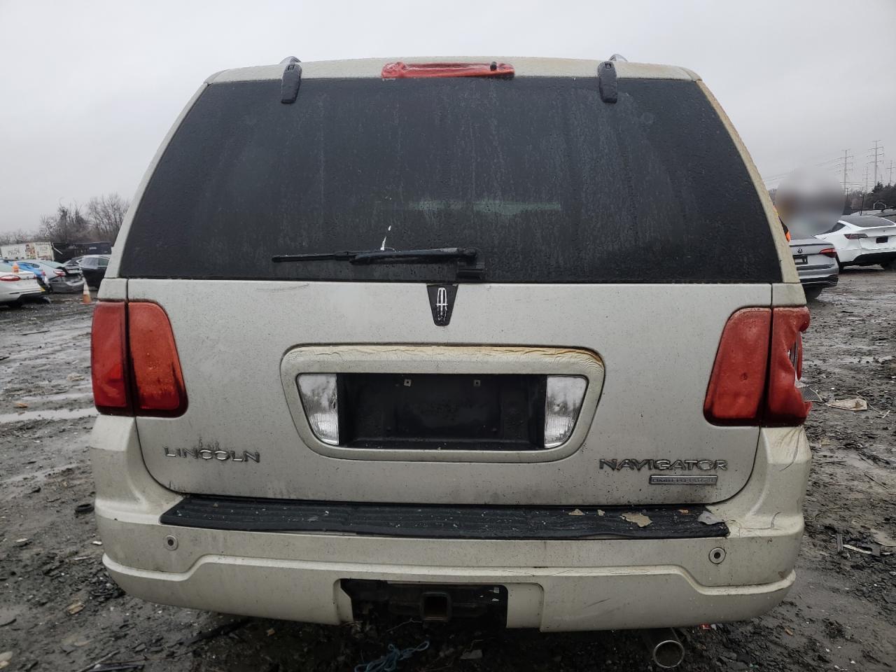 2006 Lincoln Navigator - Image 6