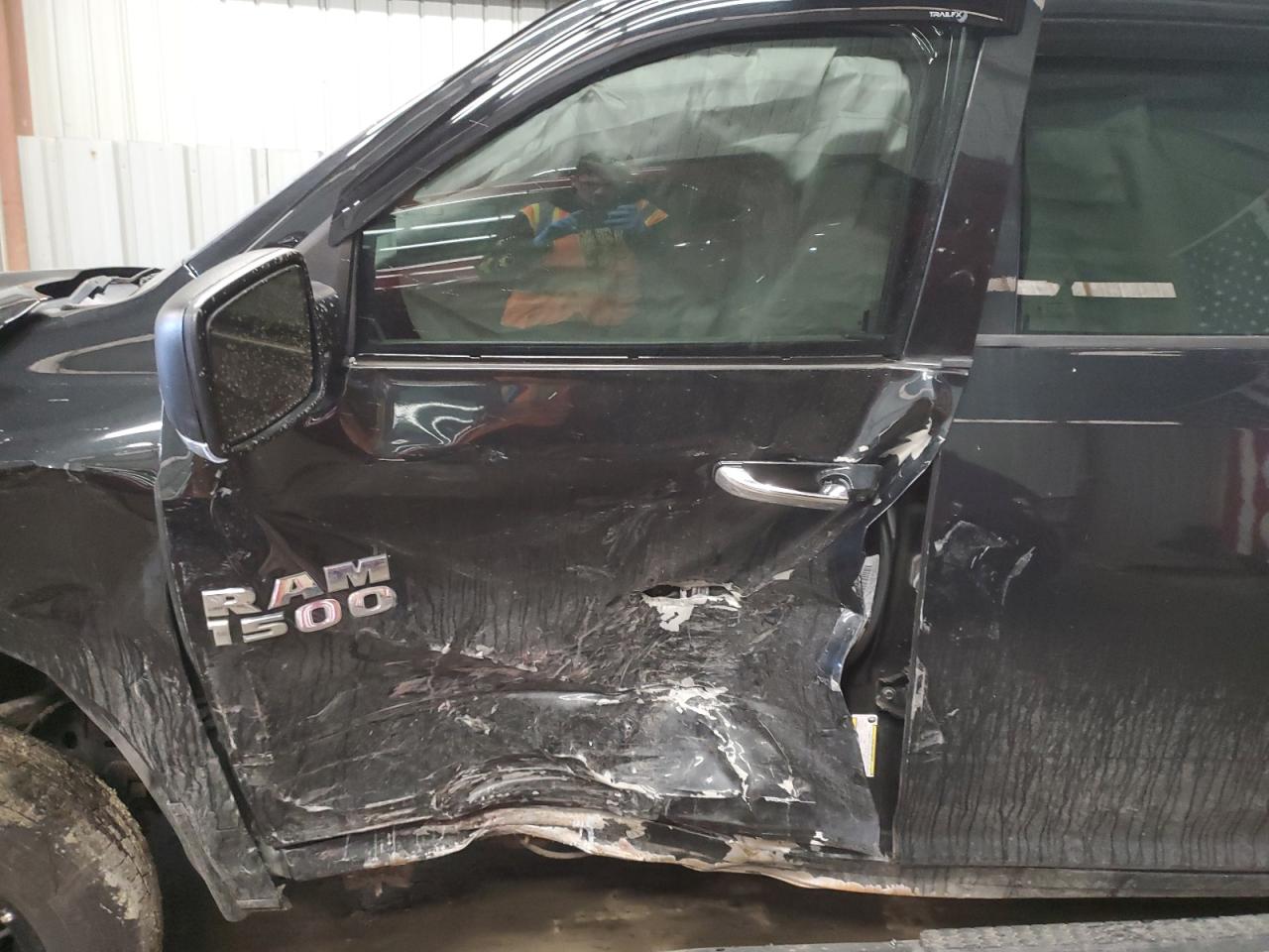 2017 RAM 1500 - Image 7