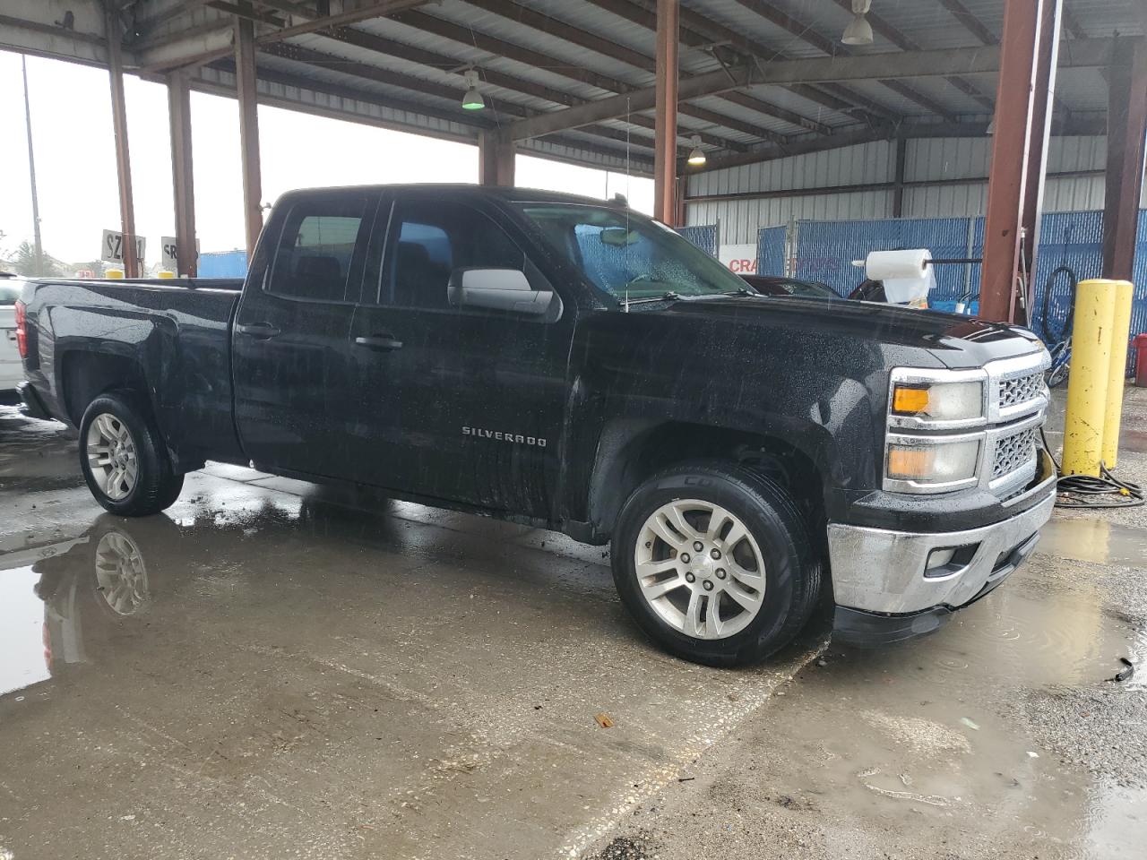 2014 Chevrolet Silverado - Image 4