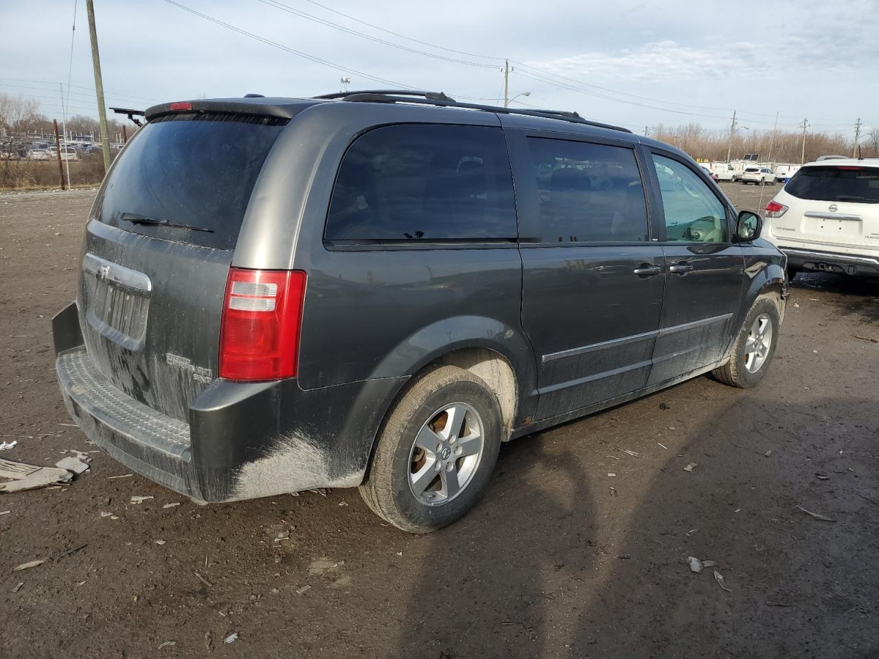 2010 Dodge Caravan - Image 3
